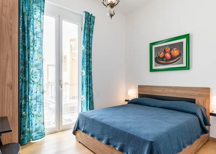 Aurora 4*